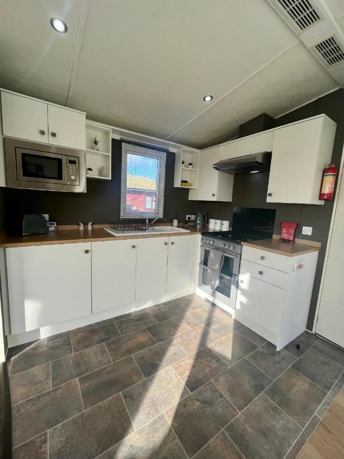 Hot Tub. Countryside. Coast. 5* Patrington Haven Leisure Park, East Yorkshire Exterior foto